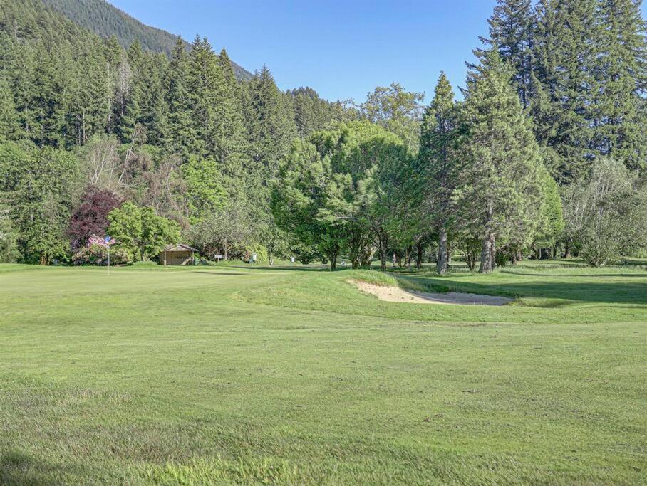 Ski-Mount Hood Charm-Welches,Golf And Ski Resort Condo,W&D, Wifi,Near Woods,Hiking,Fishing Mount Hood Village Eksteriør bilde
