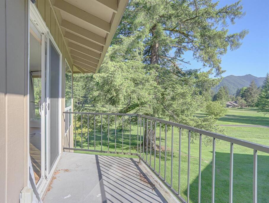 Ski-Mount Hood Charm-Welches,Golf And Ski Resort Condo,W&D, Wifi,Near Woods,Hiking,Fishing Mount Hood Village Eksteriør bilde