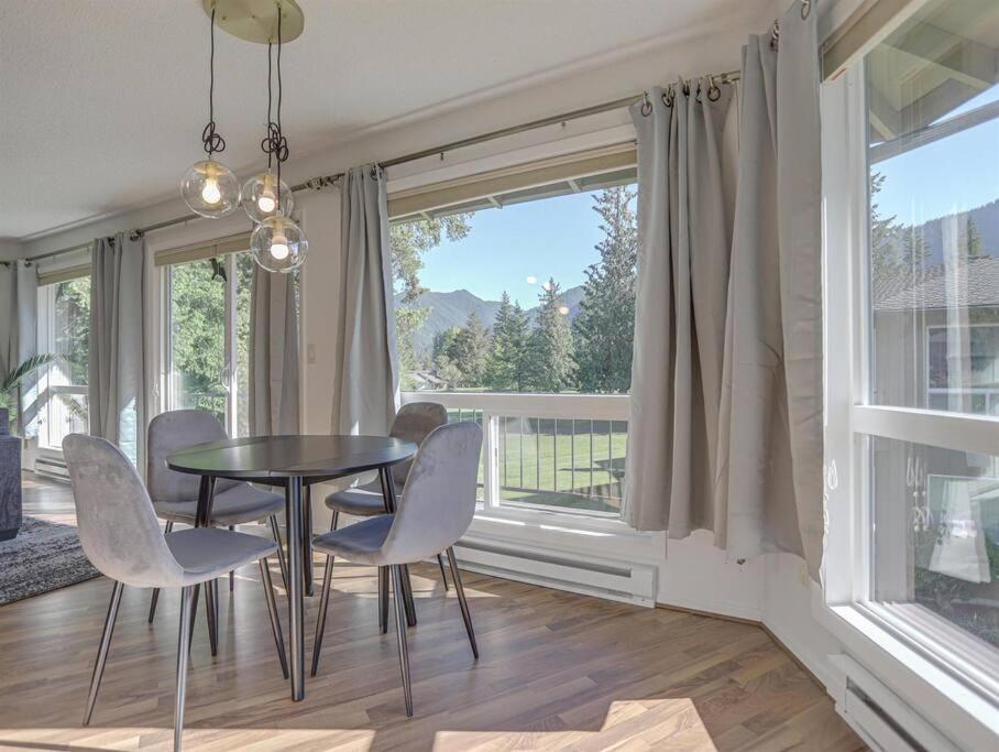 Ski-Mount Hood Charm-Welches,Golf And Ski Resort Condo,W&D, Wifi,Near Woods,Hiking,Fishing Mount Hood Village Eksteriør bilde